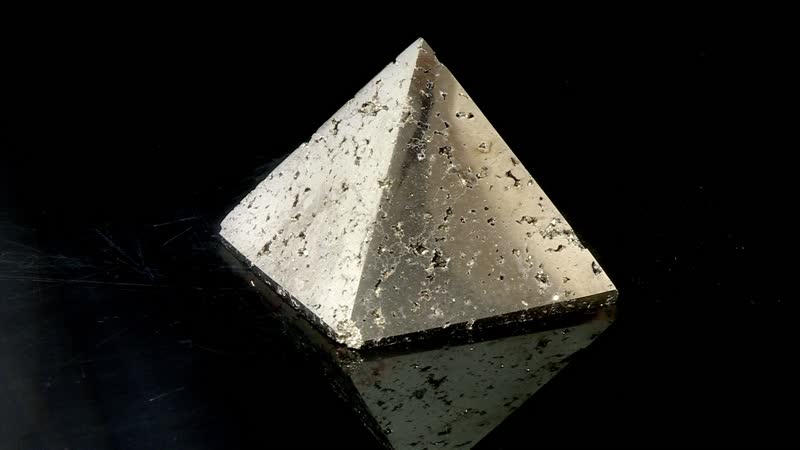 Pyrite Pyramid 5-6cm Approx. 987ctw
