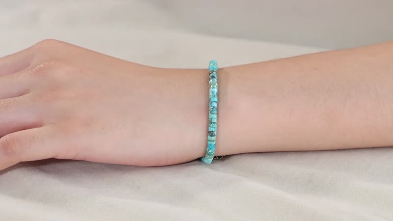 Royston Turquoise 17.00 ctw Chips Bracelet in Rhodium Over Sterling Silver (7.25-9.25In)