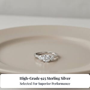 D'Joy Lab Created White Sapphire 1.70 ctw Starlit Sky Ring in Sterling Silver (Size 7.0)