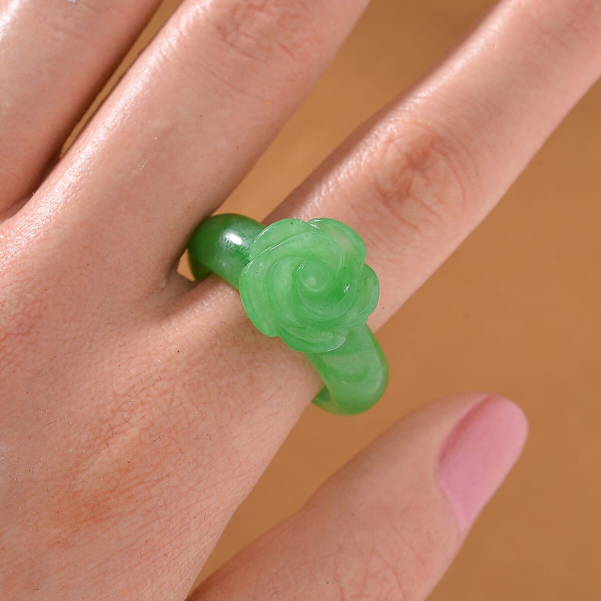 Green Jade (D) Carved Rose Flower 39.00 ctw Ring (Size 5.00) image number 1