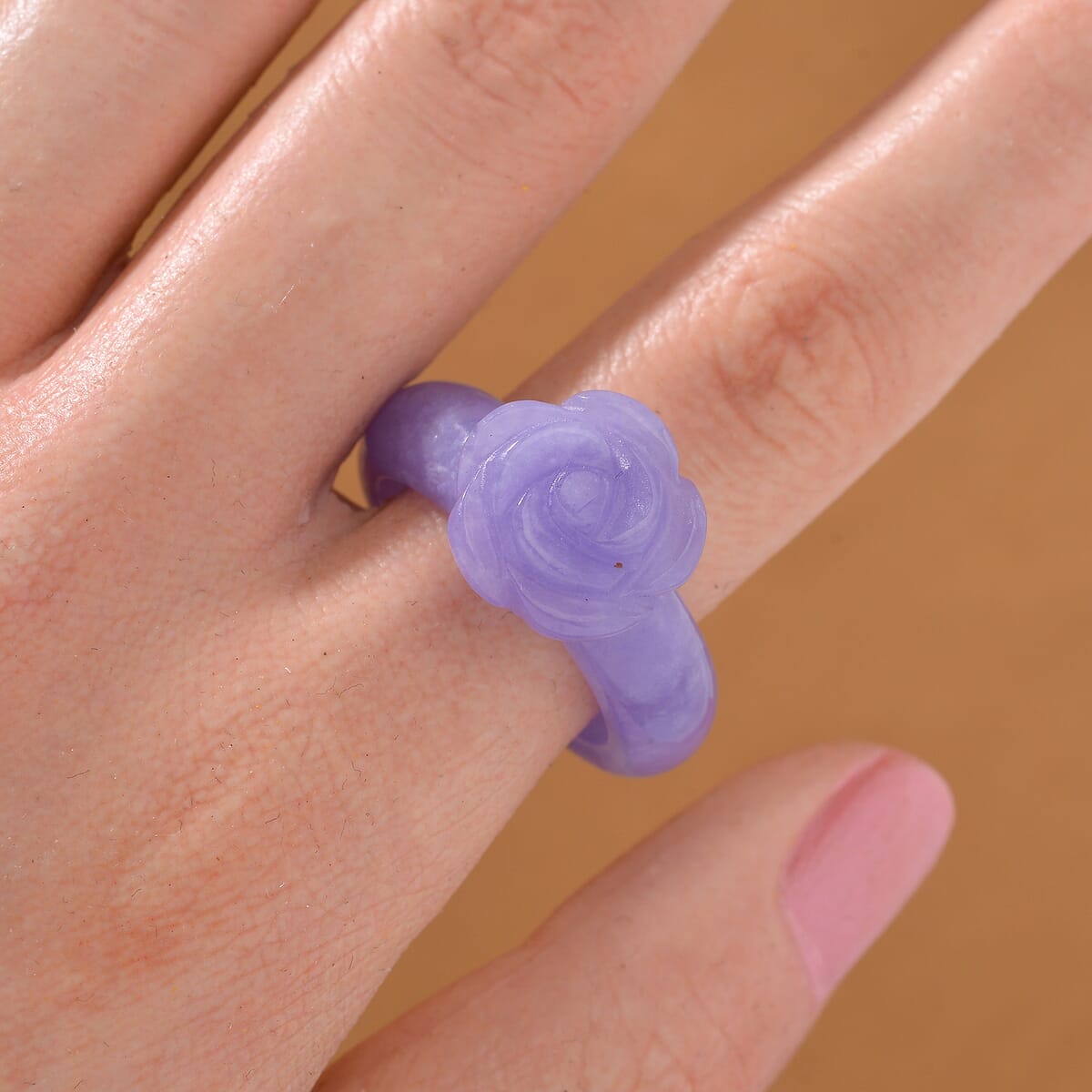 Purple Jade (D) Carved Rose Flower 39.00 ctw Ring (Size 9.0) image number 1