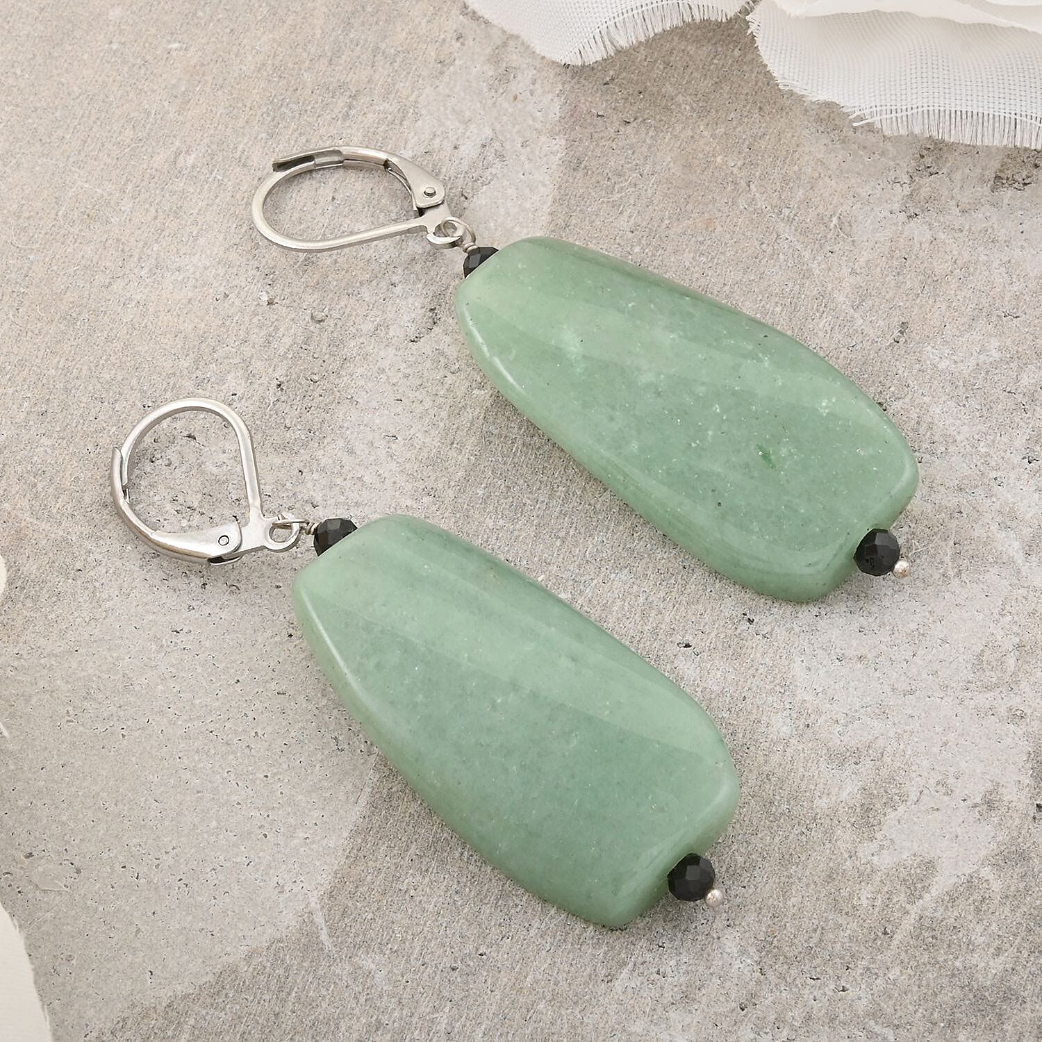 Default Title - Product card gallery slide 2 (10145746419995)