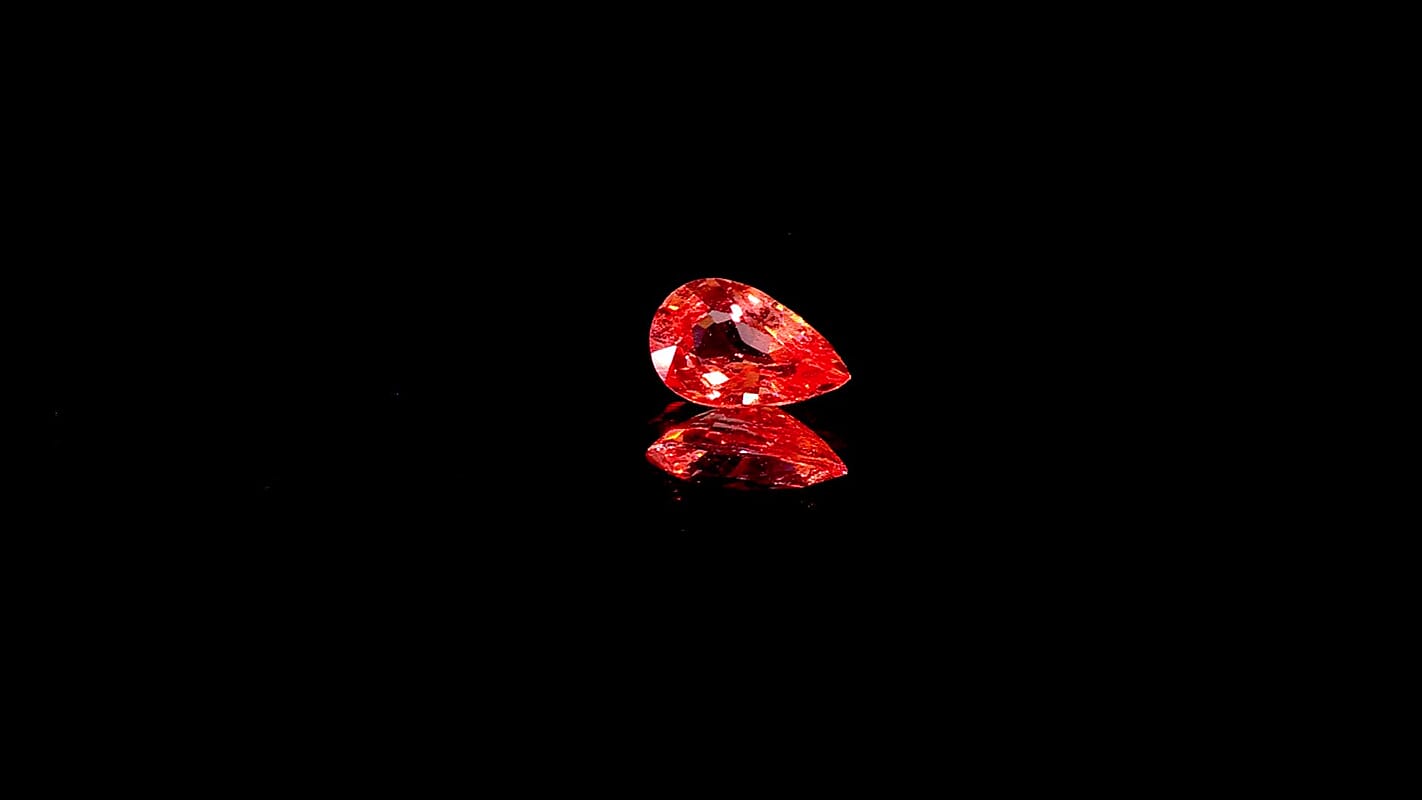 AAAA Padparadscha Sapphire (Pear Free Size) 1.50 ctw