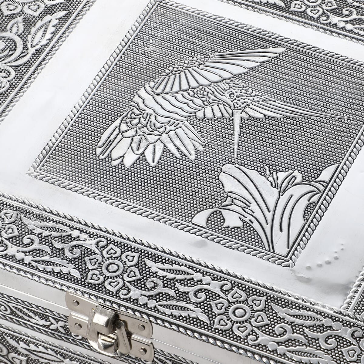 Woodpecker Embossed Aluminium Oxidized Set of 4 Nesting Storage Box image number 7