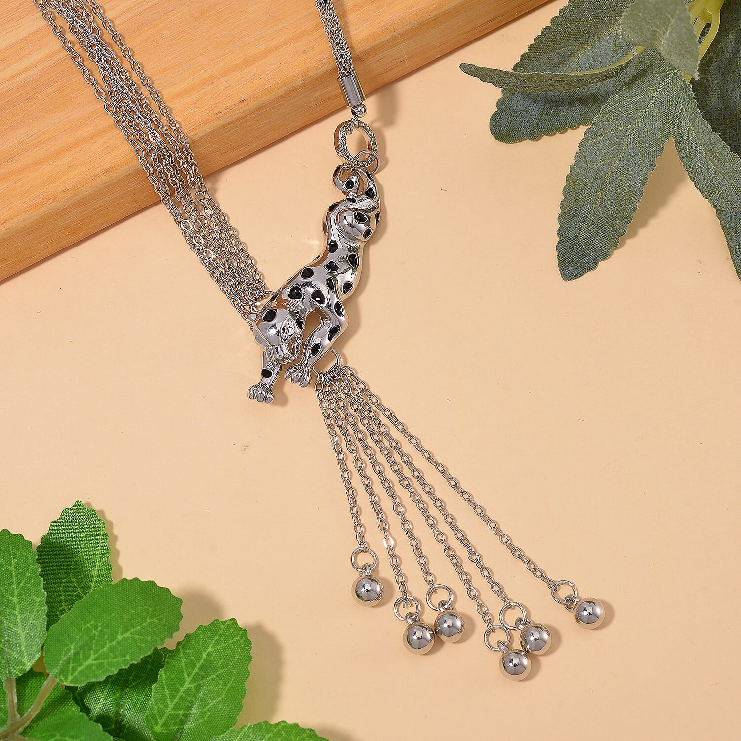 White Austrian Crystal Leapord Necklace in Silvertone 19-21 Inches