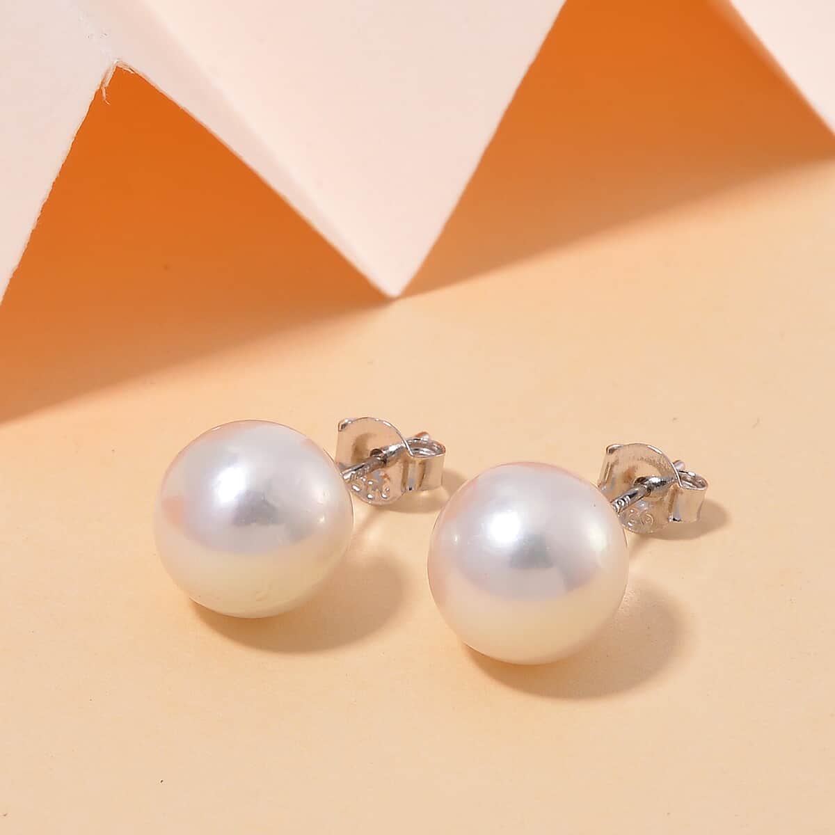 White Edison Pearl Stud Earrings in Rhodium Over Sterling Silver image number 1