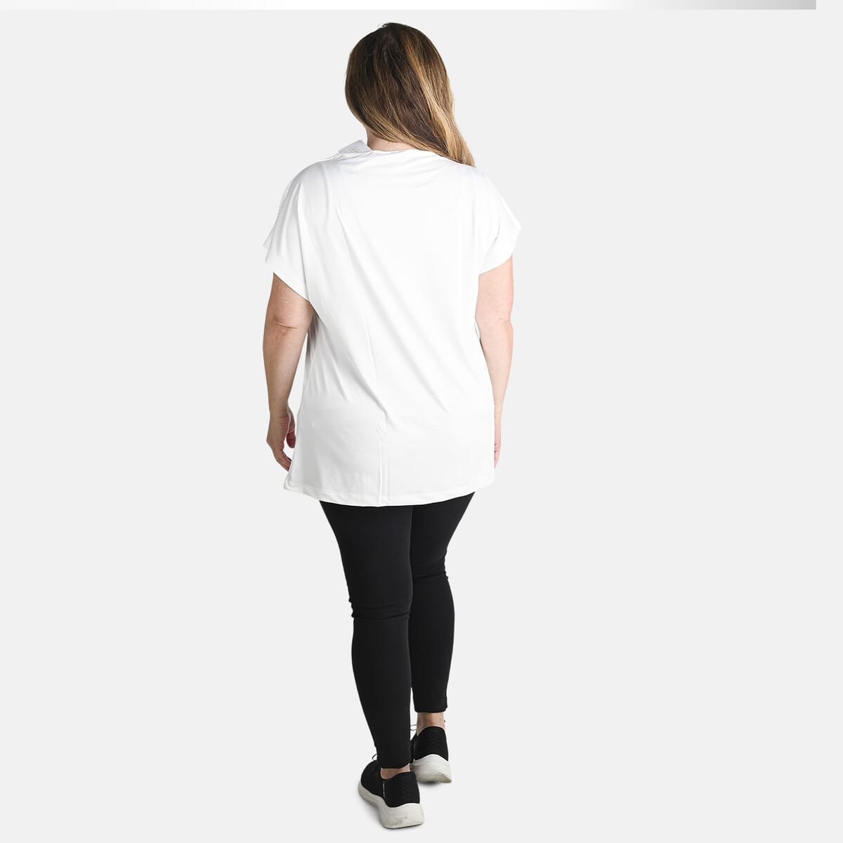 TAMSY White Rhinestone Half Top– One Size Fits Most image number 1