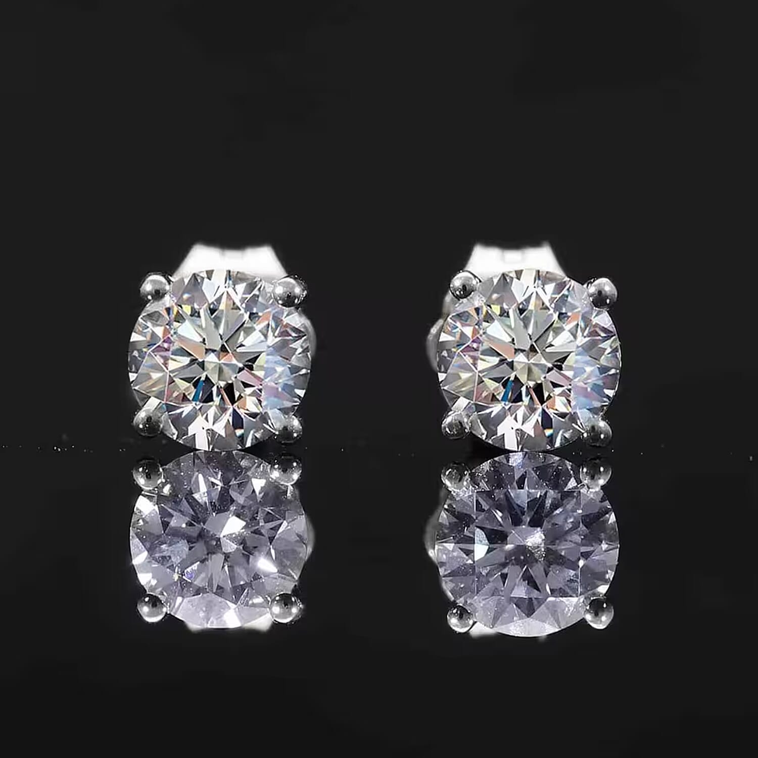 Luxuriant Lab Grown Diamond G VS 3.00 ctw Stud Earrings in 950 Platinum