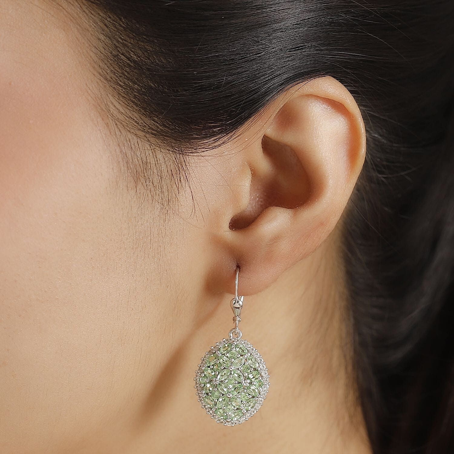 Tsavorite Garnet - Product card gallery slide 3 (9432440373503)
