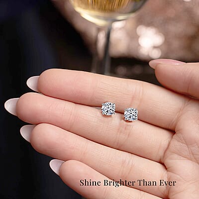 Luxuriant Lab Grown Diamond G VS 0.50 ctw Stud Earrings in 950 Platinum