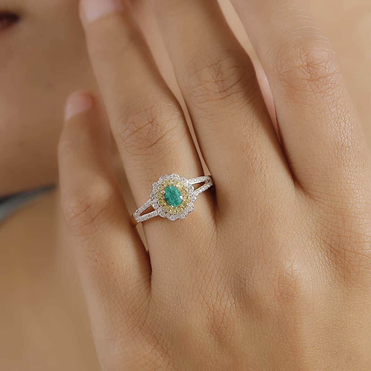 AAA Boyaca Colombian Emerald and Multi Gemstone 0.90 ctw Floral Ring in 18K Vermeil Yellow Gold Over Sterling Silver (Size 10.0) image number 2