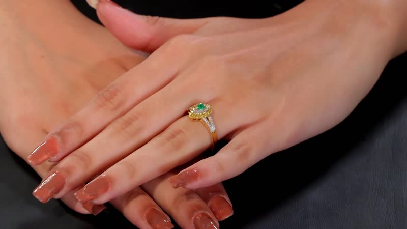 AAAA Boyaca Colombian Emerald, Yellow Diamond (IR), Diamond (0.35 cts) Modern Glamour Ring in 18K Vermeil YG Over Sterling Silver (Size 10.0) 0.50 ctw