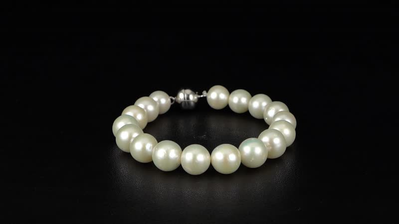 Doorbuster White Edison Pearl Bracelet in Rhodium Over Sterling Silver (6.50 In)