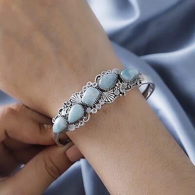 D'Joy Artisan Crafted Natural Green Larimar and Sky Blue Topaz 19.50 ctw Seaside Treasures Cuff Bracelet in Black Oxidized Sterling Silver (7.25 In)