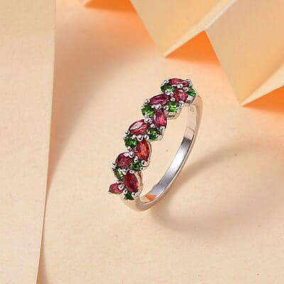 D'Joy Premium Red Sapphire and Chrome Diopside 1.50 ctw Berry Vine Ring in Rhodium Over Sterling Silver (Size 10.0)