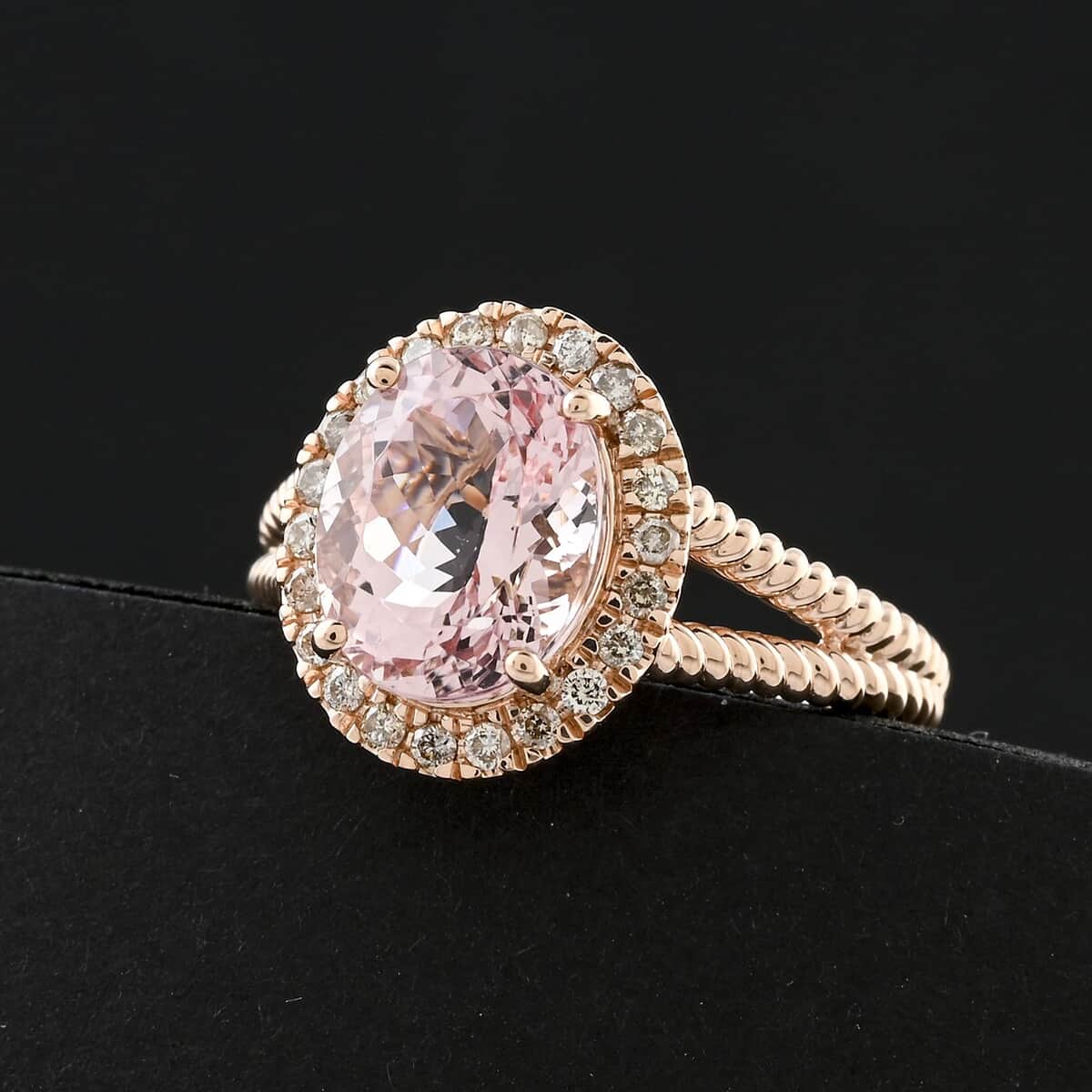 Certified & Appraised Luxoro AAA Pink Morganite and G-H I2 Diamond 2.75 ctw Split Shank Halo Ring in 10K Rose Gold (Size 6.0) image number 1