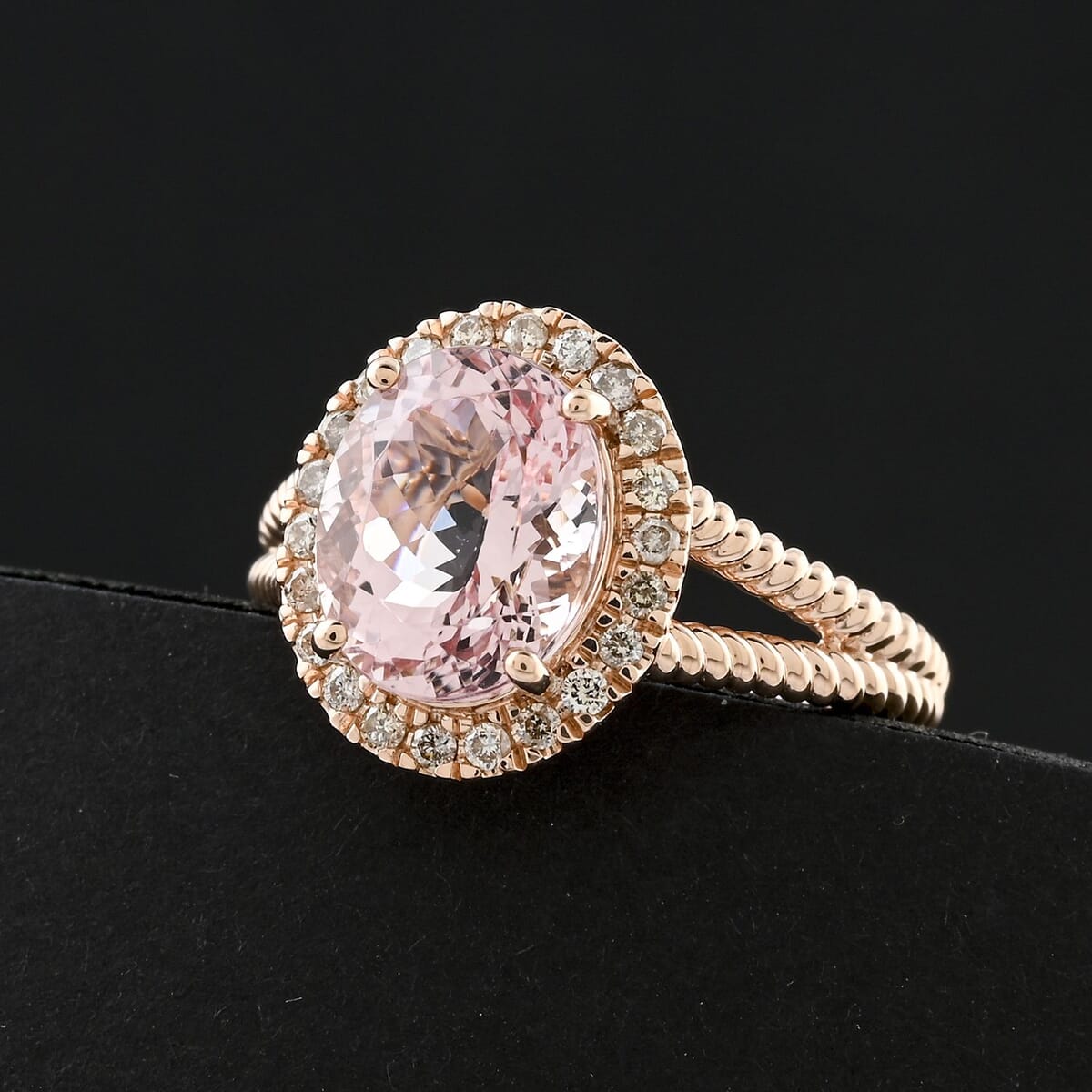 Certified & Appraised Luxoro AAA Pink Morganite and G-H I2 Diamond 2.75 ctw Split Shank Halo Ring in 10K Rose Gold (Size 8.0) image number 1
