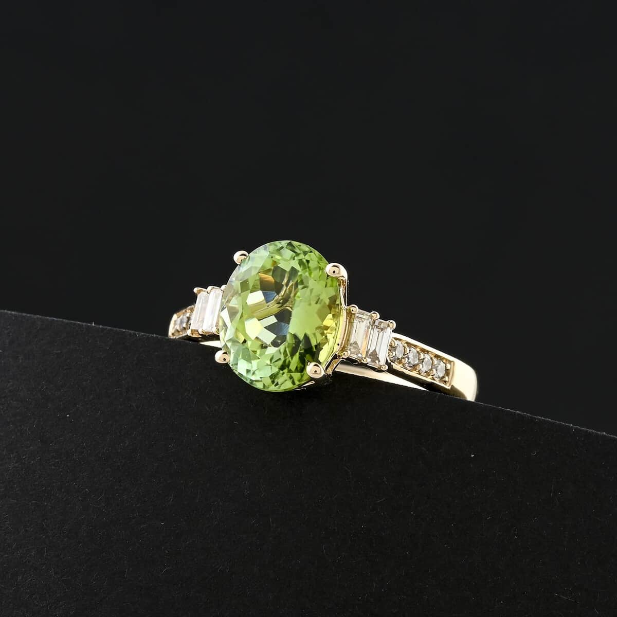 Certified & Appraised Luxoro AAA Golconda Green Tourmaline and G-H I2 Diamond 3.10 ctw Ring in 10K Yellow Gold (Size 6.0) image number 1