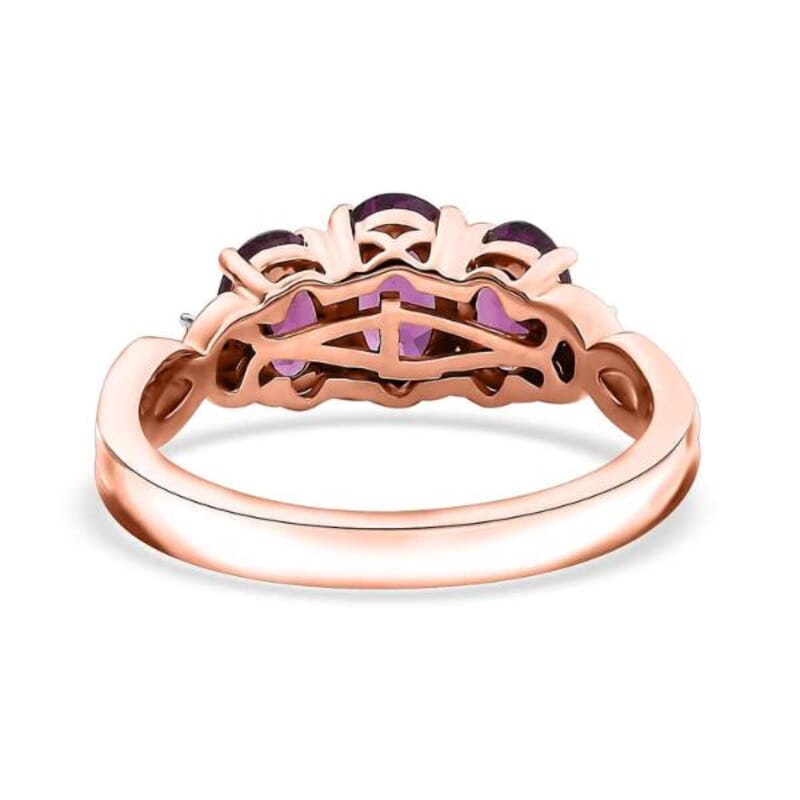Certified & Appraised Luxoro AAA Radiant Ember Garnet and G-H I2 Diamond 2.10 ctw 3 Stone Ring in 10K Rose Gold (Size 10.0)