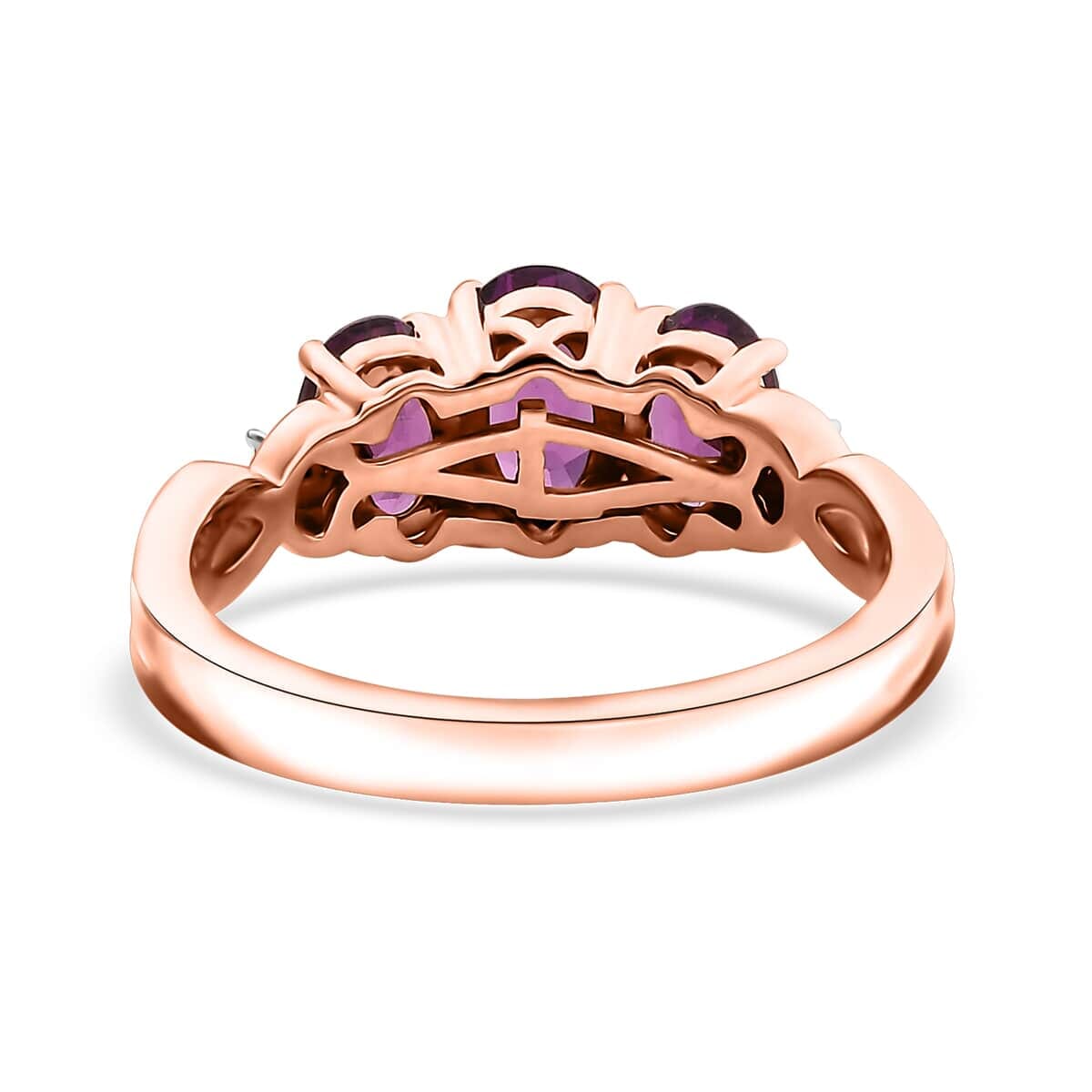 Certified & Appraised Luxoro 10K Rose Gold AAA Radiant Ember Garnet, Diamond (G-H, I2) 3 Stone Ring (Size 10.5) 2.10 ctw image number 4