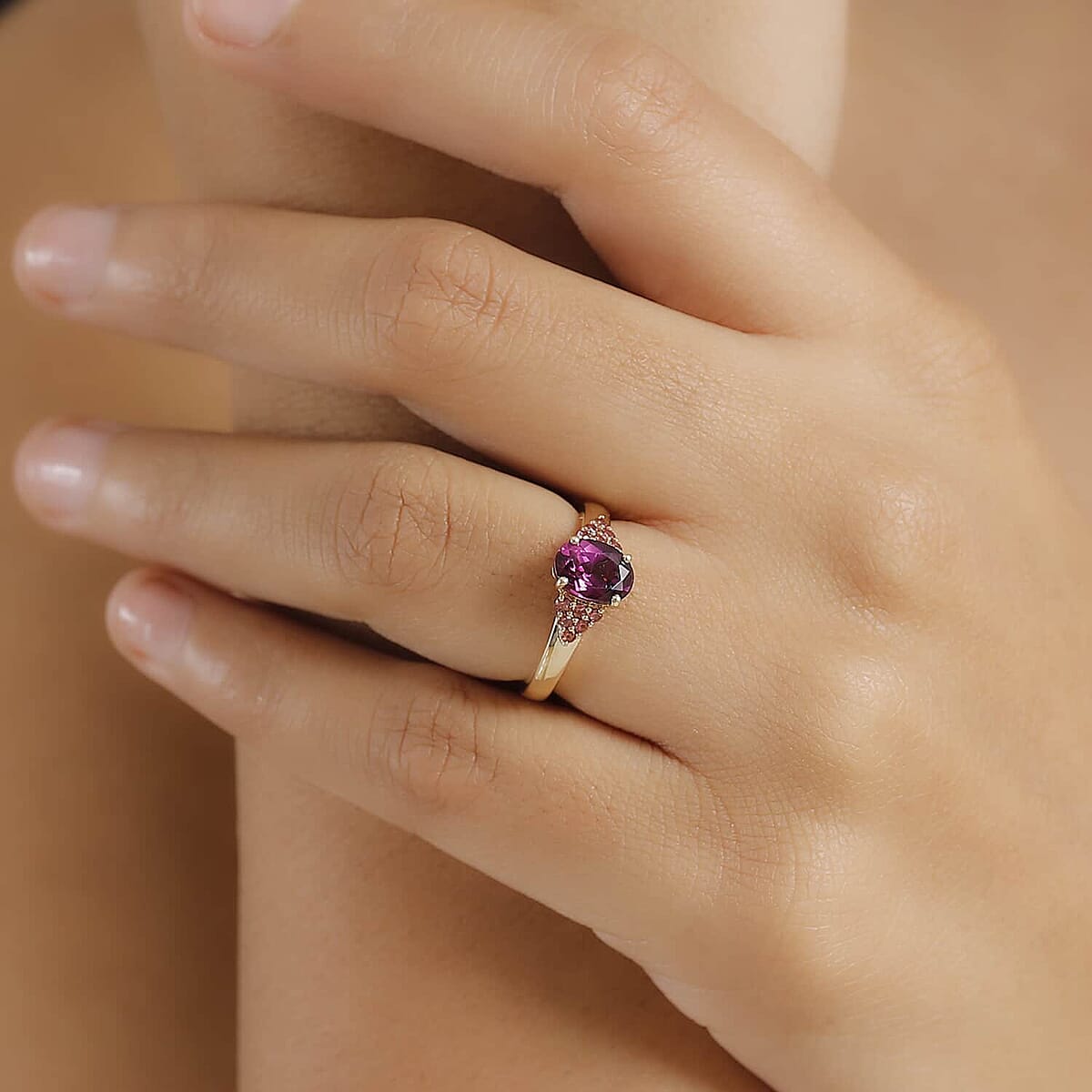 Certified & Appraised Luxoro AAA Radiant Ember Garnet and Padparadscha Sapphire 1.65 ctw Ring in 10K Yellow Gold (Size 9.5) image number 2