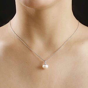 Freshwater Pearl 4.50 ctw Pendant in Platinum Over Sterling Silver