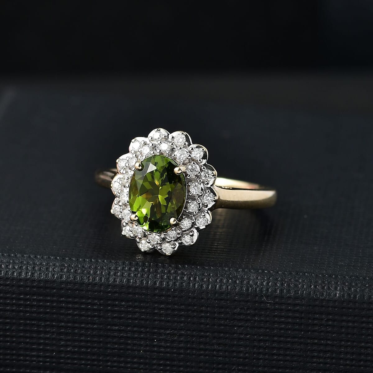 Certified & Appraised Luxoro AAA Natural Calabar Green Tourmaline and G-H I2 Diamond 1.42 ctw Ring in 10K Yellow Gold (Size 12.0) image number 1