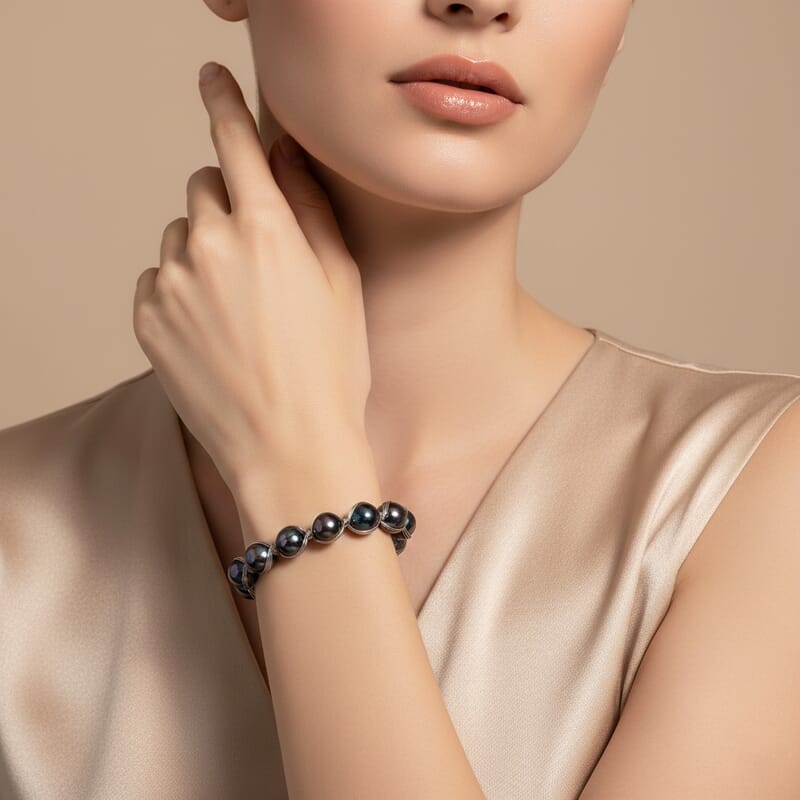 Peacock Color Shell Pearl Bracelet (7.00-9.00In) in Silvertone