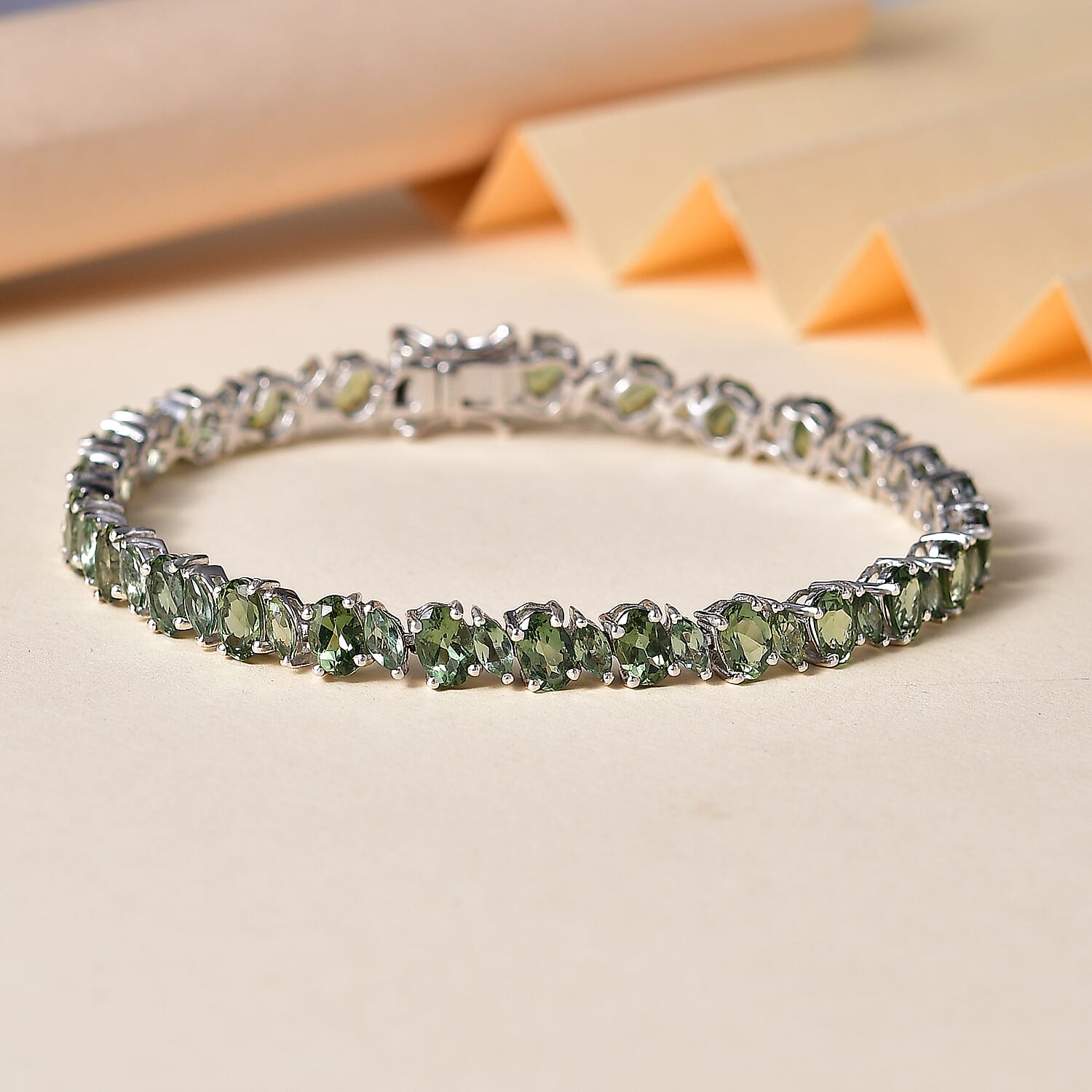 Natural Green Apatite 14.75 ctw Waves Bracelet in Rhodium Over Sterling Silver (7.25 In)