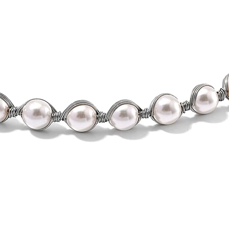 White Shell Pearl - Product card gallery slide 4 (10177761444153)