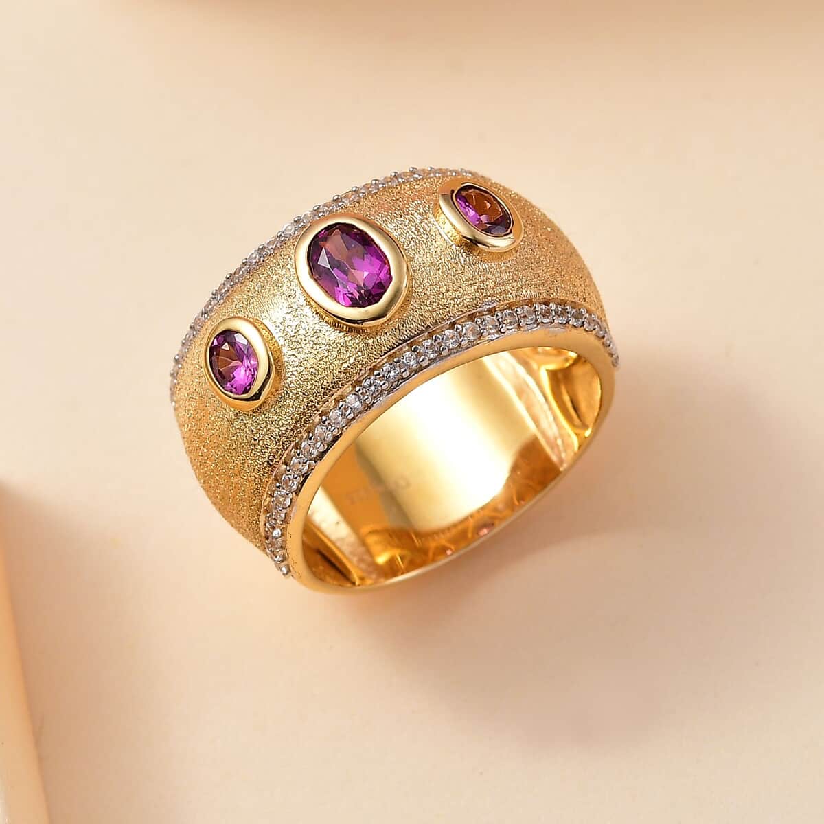 AAA Radiant Ember Garnet and White Zircon 1.50 ctw SandBlast Texture Ring in 18K Vermeil Yellow Gold Over Sterling Silver (Size 7.0) image number 1