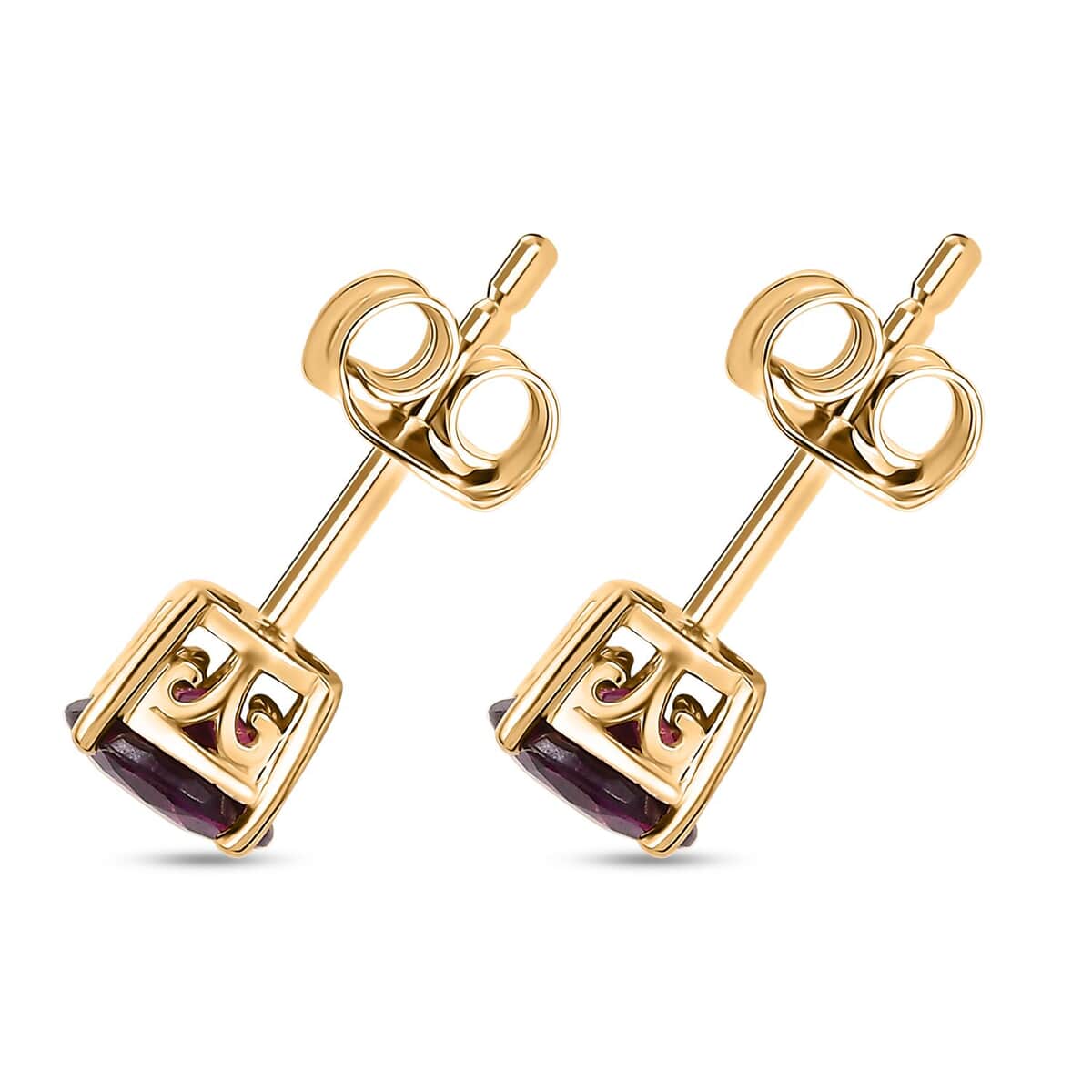 Certified & Appraised Luxoro AAA Radiant Ember Garnet 2.00 ctw Solitaire Stud Earrings in 10K Yellow Gold image number 3