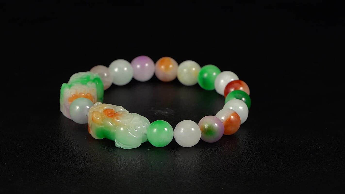 Multi Jade (D) 230.00 ctw Carved Pixiu and Beaded Stretch Bracelet