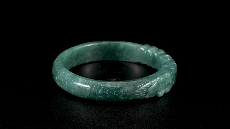 Natural Olmec Jadeite 280.00 ctw Carved Dragon Bangle Bracelet (7.0 In)