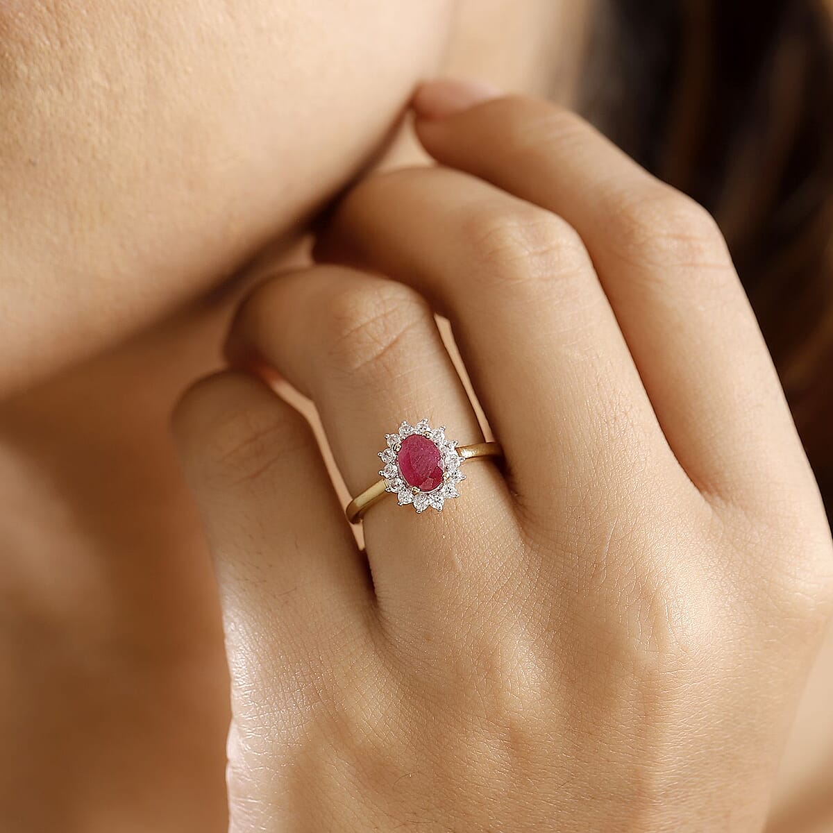 D'Joy Niassa Ruby (FF) and White Zircon 1.65 ctw Ring in 18K Vermeil Yellow Gold Over Sterling Silver (Size 10.0) image number 2