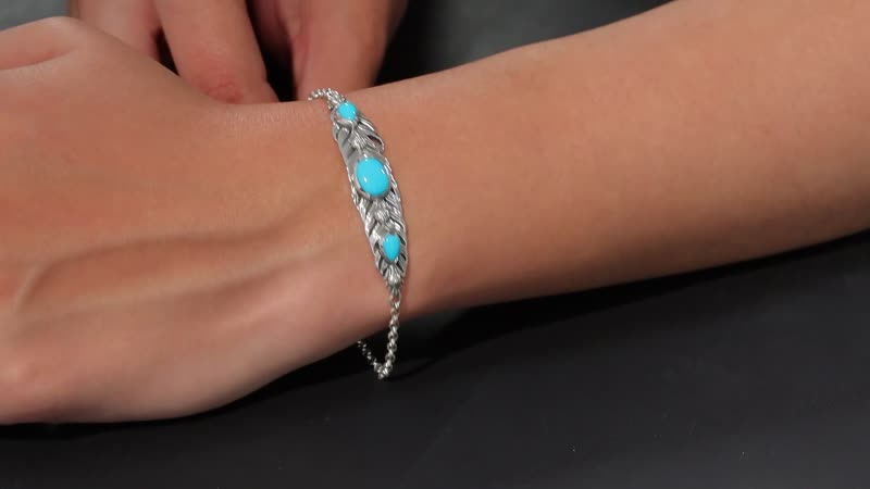 D'Joy Indian Artisan Crafted Sleeping Beauty Turquoise 2.60 ctw Feather Bracelet in Black Oxidized Sterling Silver (6.50-8.0In)