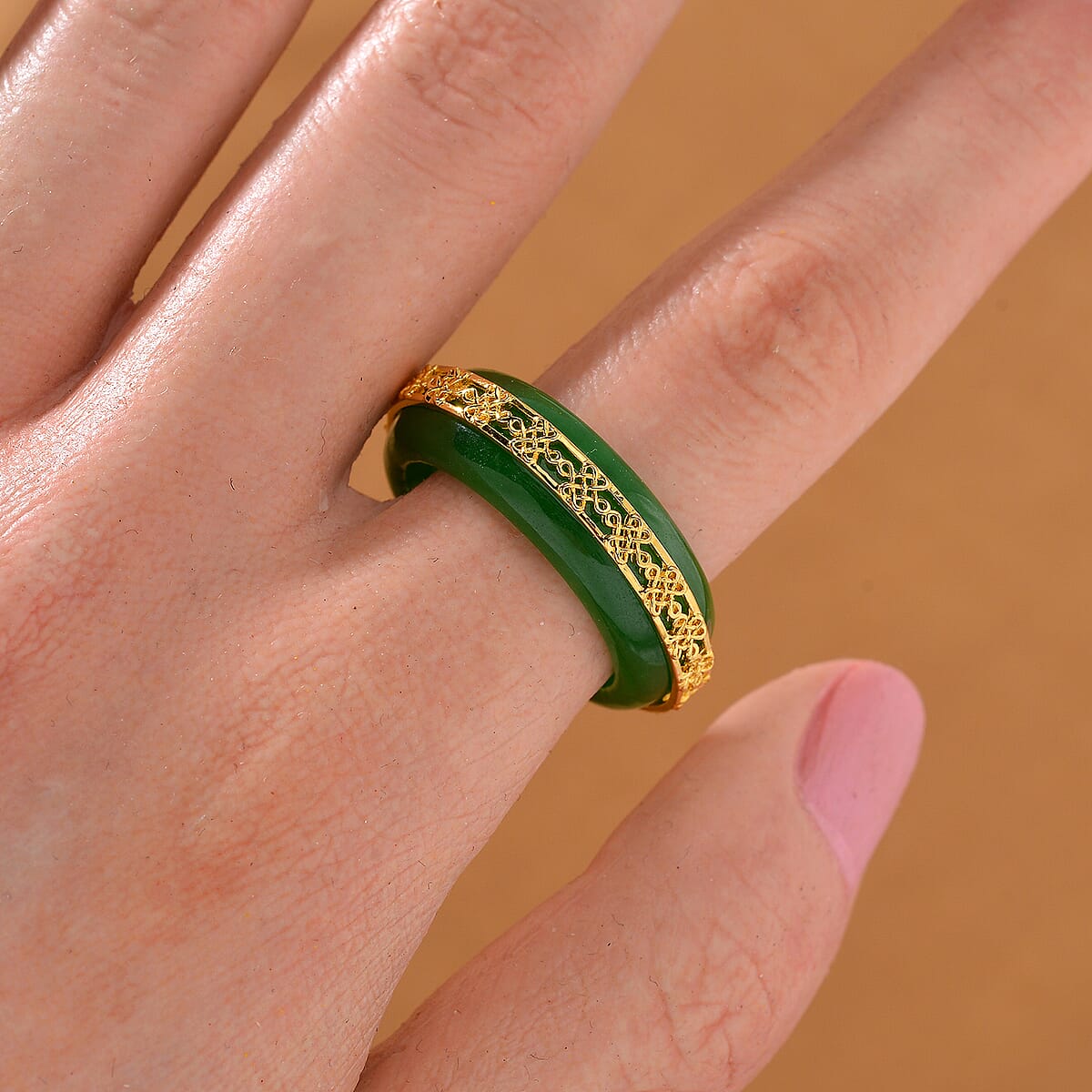 Green Jade (D) 26.50 ctw Ruyi Knot Band Ring in 18K Vermeil Yellow Gold Over Sterling Silver (Size 6.0) image number 1