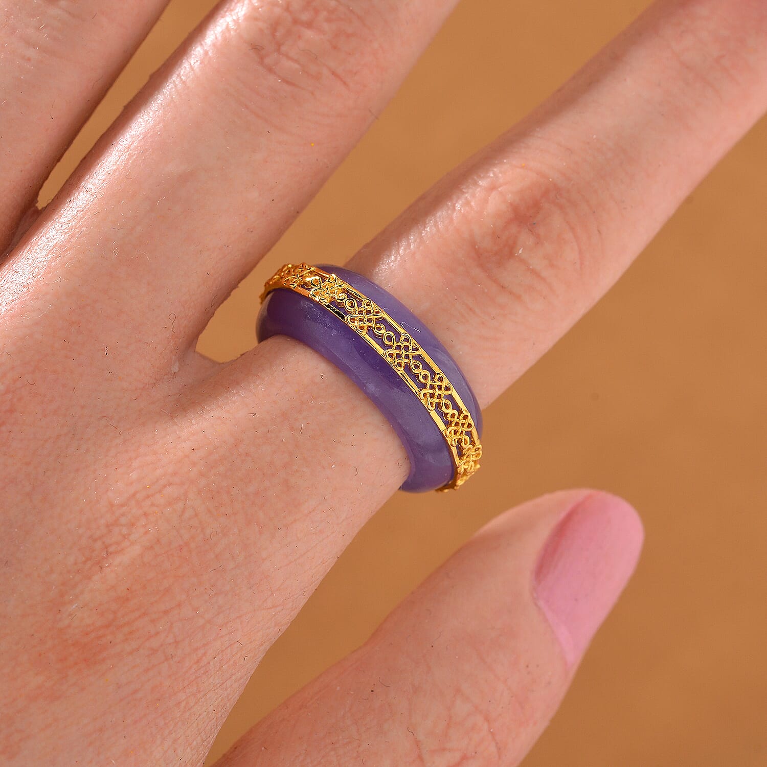 Purple Jade (D) 26.65 ctw Ruyi Knot Band Ring in 18K Vermeil Yellow Gold Over Sterling Silver (Size 6.0)
