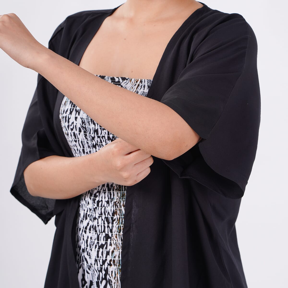 Tamsy Neutral Animal Smocked Jumpsuit with Black Kimono Set - One Size Fits Most image number 8