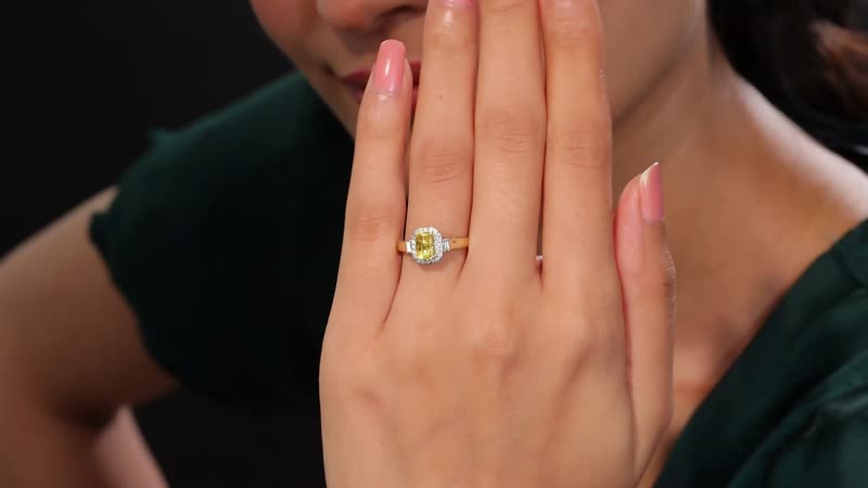 Certified & Appraised Luxoro 10K Yellow Gold AAA Madagascar Yellow Sapphire, Diamond (I2) (0.21 cts) Ring (Size 10.0) 1.31 ctw