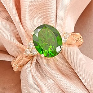 Luxoro 10K Yellow Gold AAA Chrome Diopside, Diamond (G-H, I2) (0.18 cts) Ring (Size 5.0) 2.85 ctw