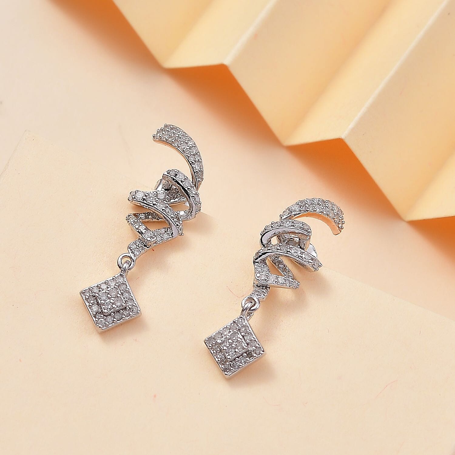 Diamond - Product card gallery slide 2 (9432489820415)