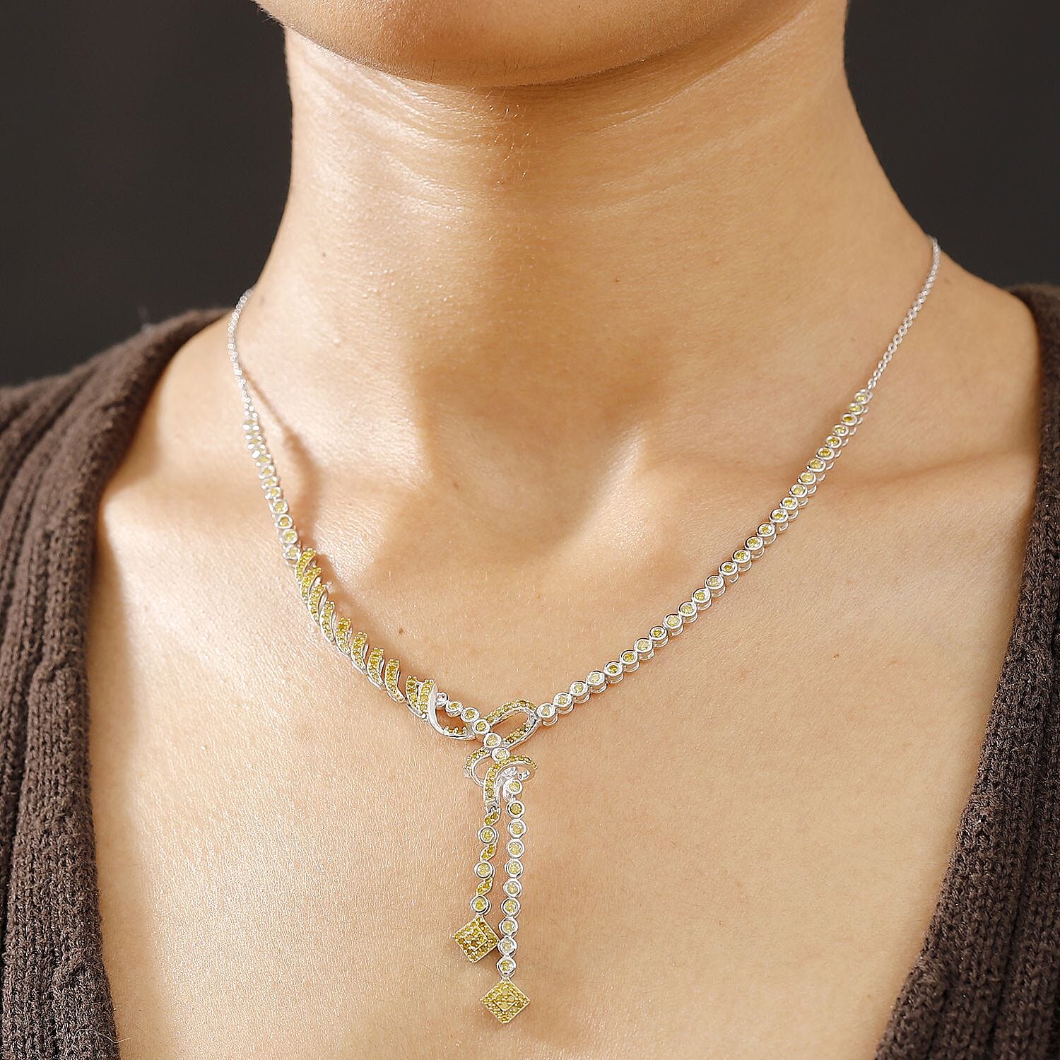 Yellow Diamond - Product card gallery slide 3 (10177768325433)