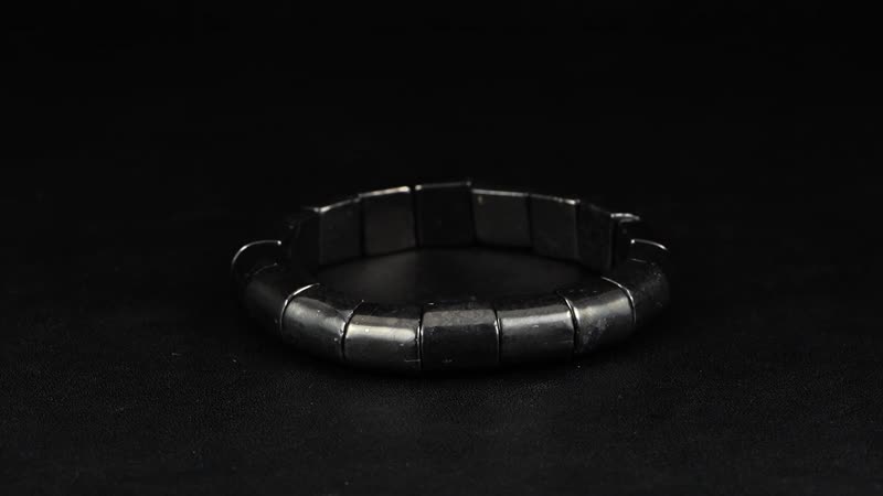 Shungite 150.00 ctw Block Stretch Bracelet