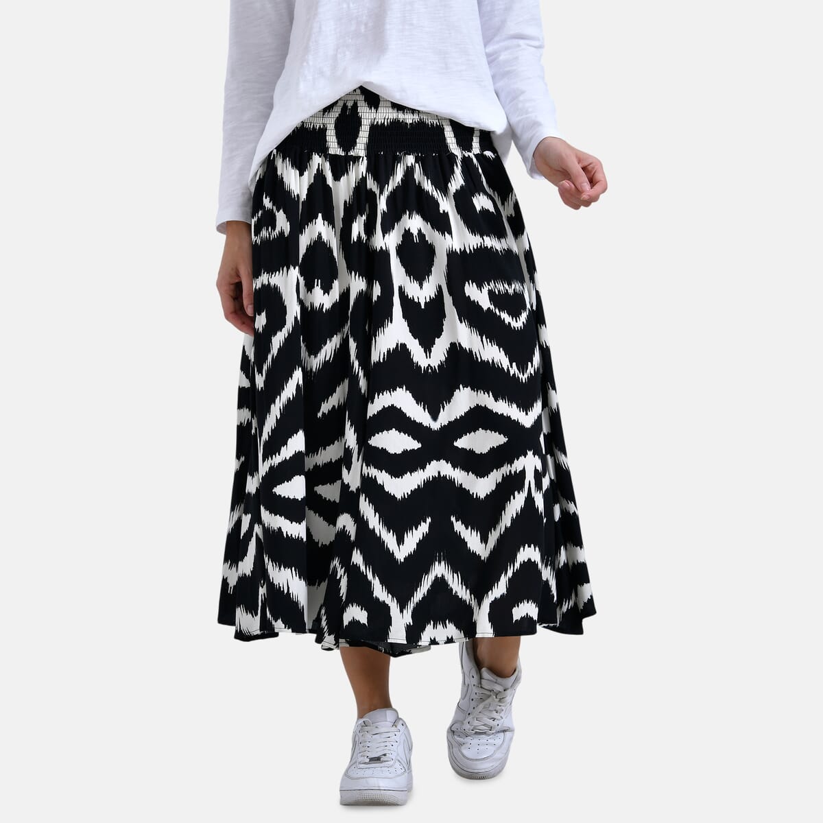 Black Abstract Wide Leg Culotte Smocked Stretch Pant with Pockets- One Size with Most image number 3