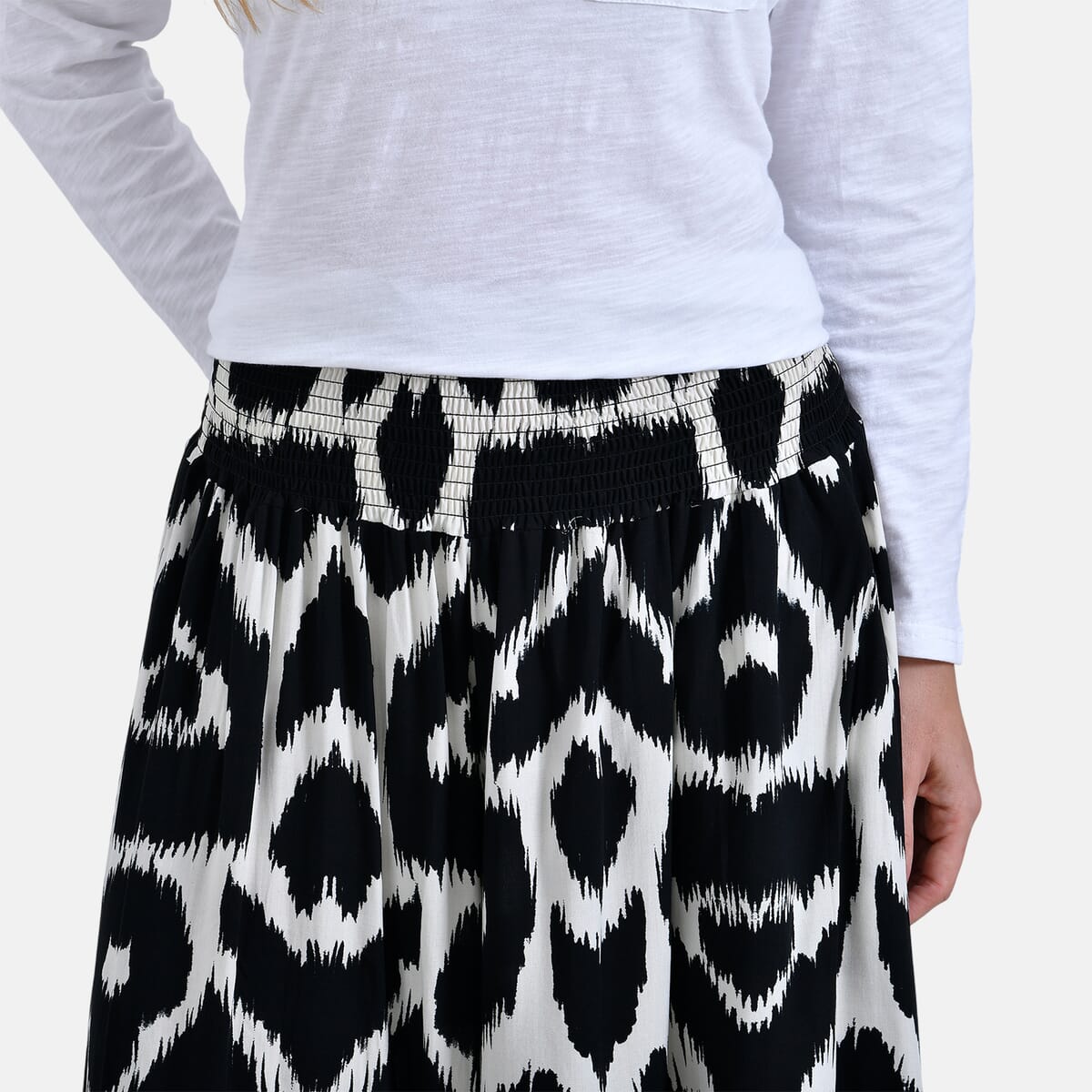 Black Abstract Wide Leg Culotte Smocked Stretch Pant with Pockets- One Size with Most image number 4