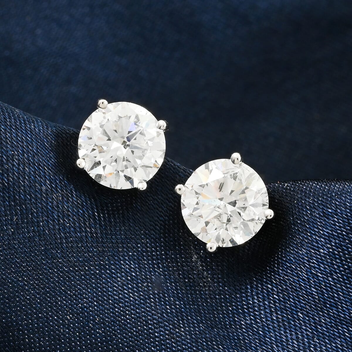 Luxuriant Lab Grown Diamond 2.50 ctw Stud Earrings in 14K White Gold image number 1