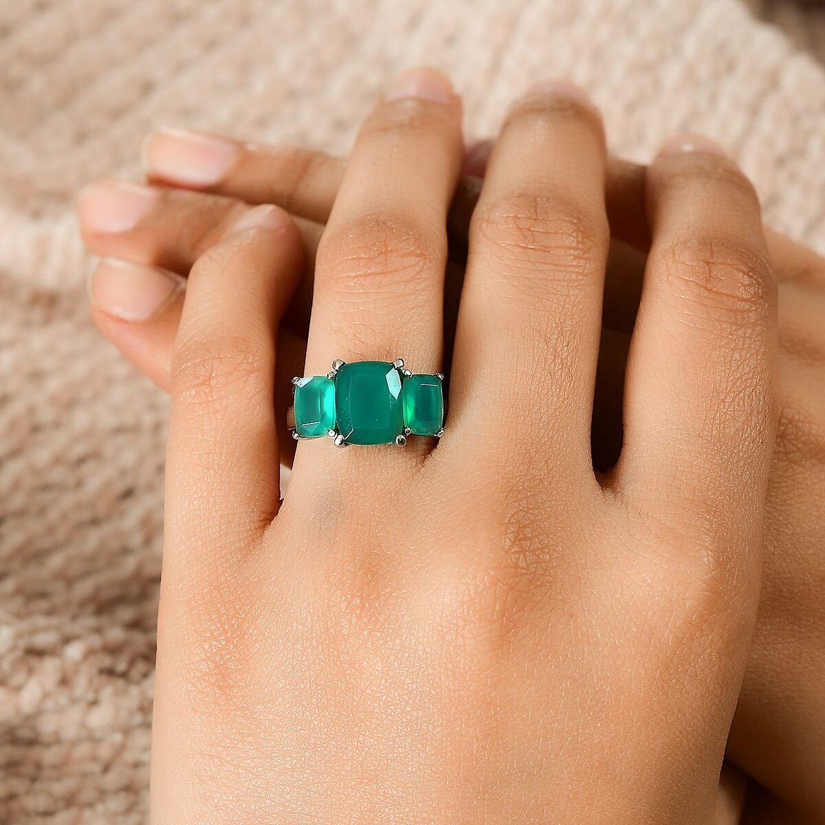 Green Onyx 4.65 ctw 3 Stone Ring in Stainless Steel (Size 10.0) image number 2