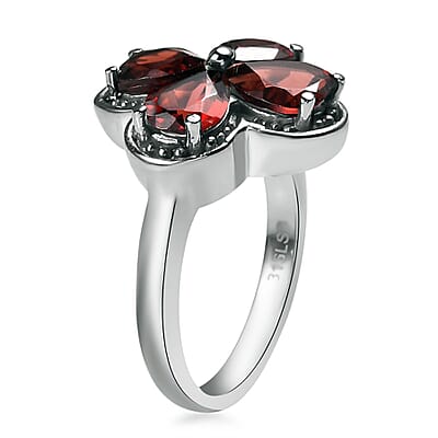 Mozambique Garnet 3.25 ctw Floral Ring in Stainless Steel (Size 10.0)