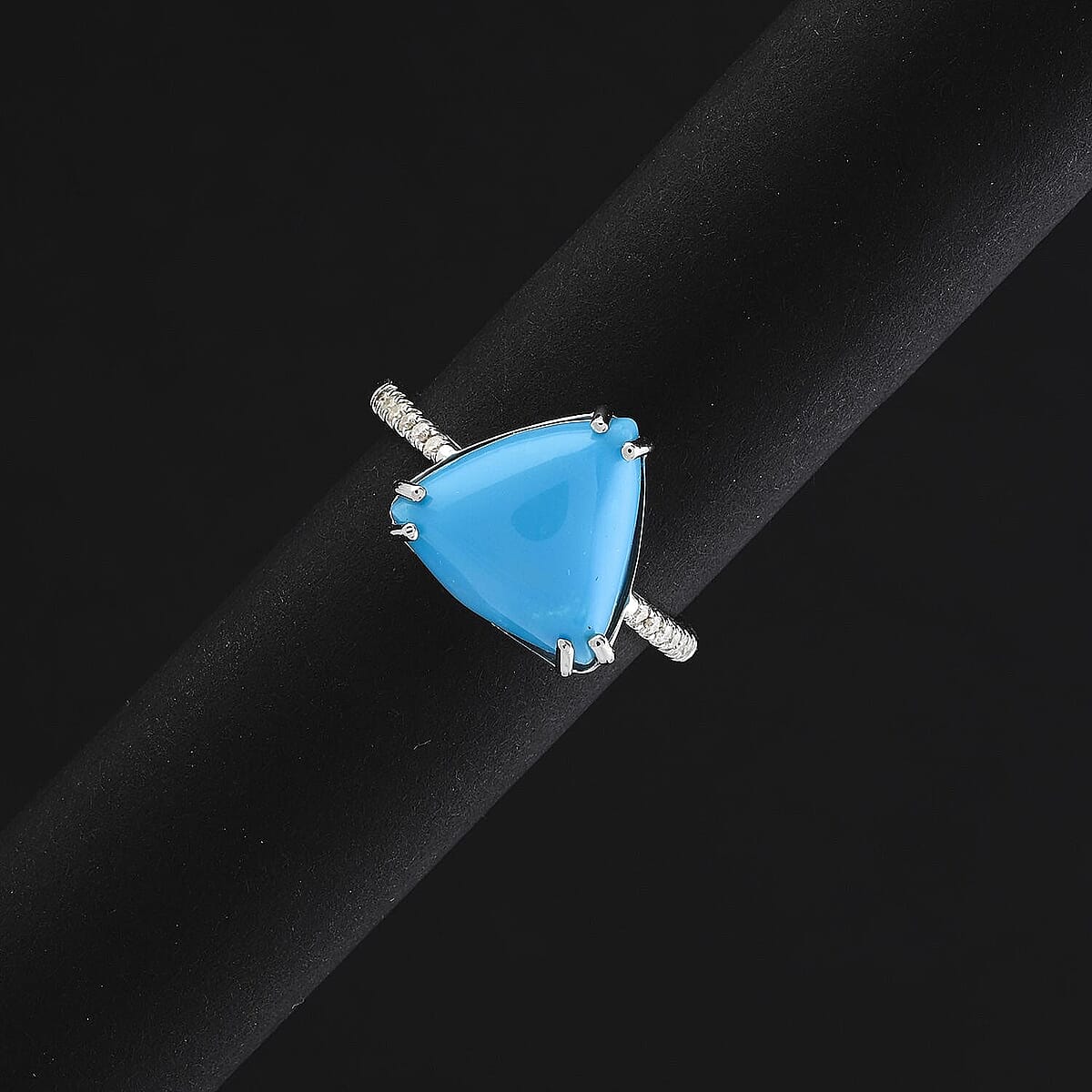 Certified & Appraised Luxoro AAA Sleeping Beauty Turquoise and G-H I2 Diamond 4.00 ctw Ring in 10K White Gold (Size 7.5) image number 1